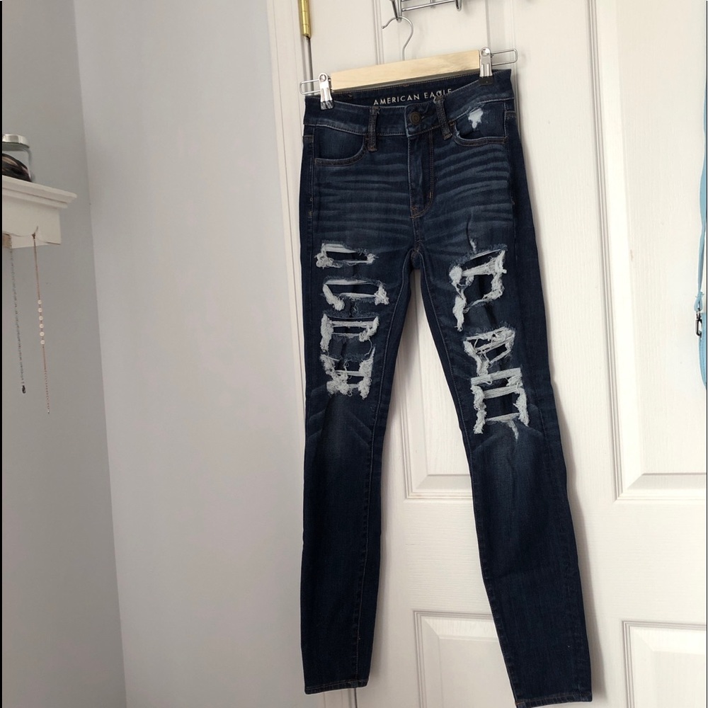american eagle brand new distressed jeans